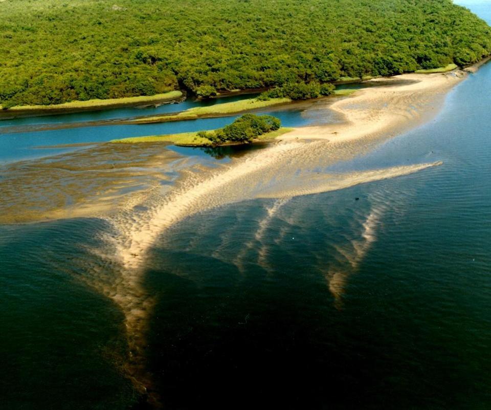 Pousada Rancho Do Nhesko Гарува Екстериор снимка